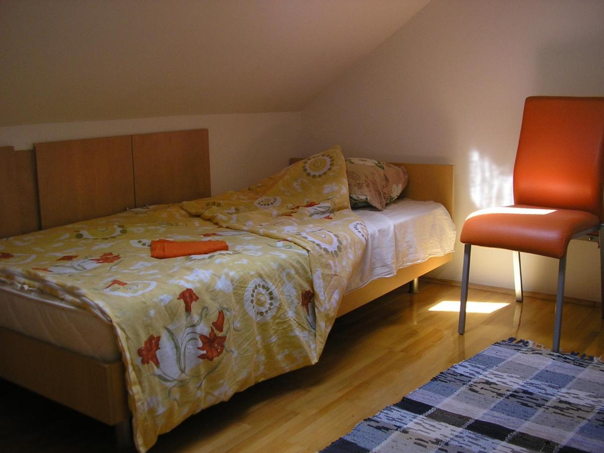 Apartamento Suncano Potkrovje U Centru Skopie Exterior foto